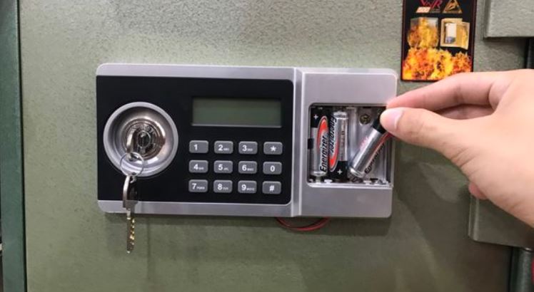 Các dòng két sắt mini điện tử phổ biến hiện nay