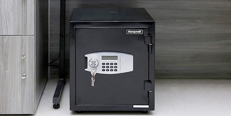 Gợi ý mua két sắt mini để trong tủ