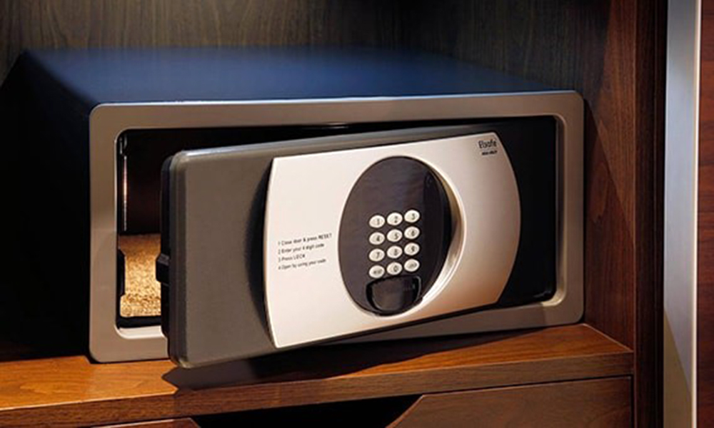 Két Sắt Để Tủ Quần Áo Có Tốt Không? Cách Đặt Két Theo Phong Thủy Mệnh Thổ